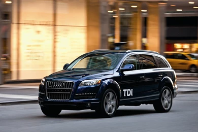 Audi Q7 TDI 2012 Wallpapers