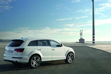 Picture 2016, White Audi Q7 Wallpapers HD   Cars, Images ...