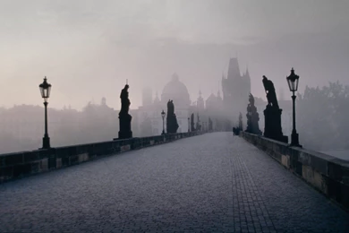 Windows 7 Wallpapers: Eerie Autumn