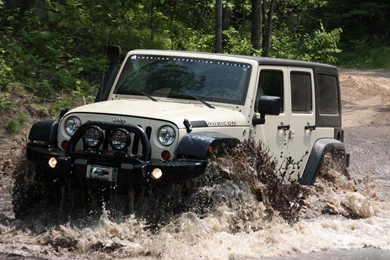 25 aev jeep wrangler hemi.jpg
