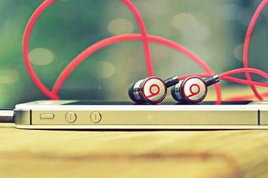Download iPhone With Beats By Dr. Dre Wallpapers For Samsung Galaxy Tab