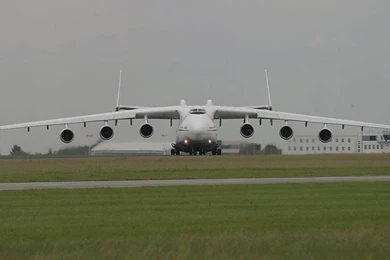Antonov An 225   (