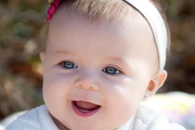 Cute Baby Girl In Pink Dress HD Wallpapers