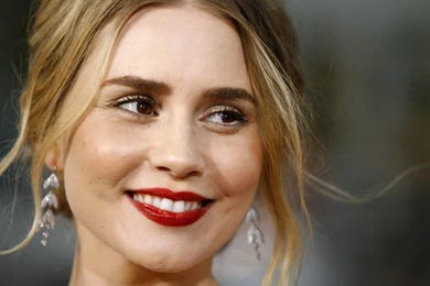 Beautiful Alison Lohman 2016