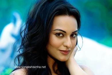 Sonakshi Sinha: Wallpapers