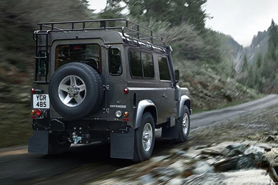 Car Wallpapers   Land Rover Defender Station Wagon 3door   2011