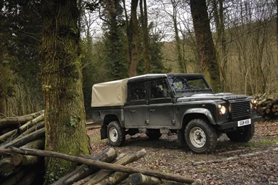 Car Wallpapers   Land Rover Defender Double Cab Pickup   2007
