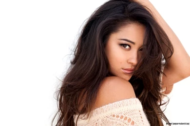Shay Mitchell Hd Wallpapers