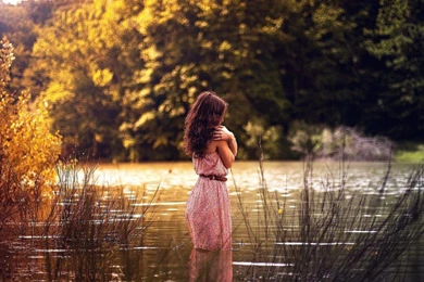 Alone Girl In Water Hd Wallpapers Jpg 306480