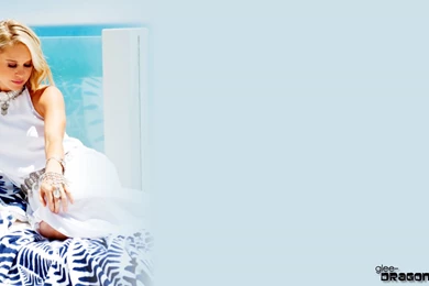 Glee   Becca Tobin & Melissa Benoist Wallpapers Mobile DRAGONater