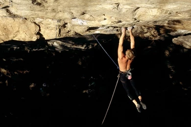 13 Climbing HD Wallpapers