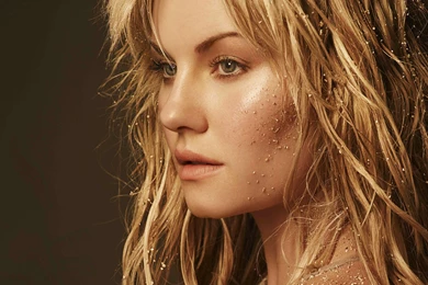 100 Elisha Cuthbert HD Wallpapers