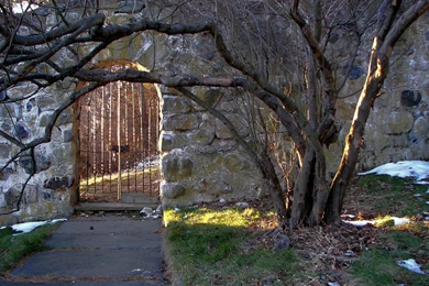 Wallpapers Secret Garden To The Free Gate 1024x768