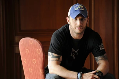 Download Wallpapers 1920x1080 Tom Hardy, Cap, Man, Tattoo, Actor ...