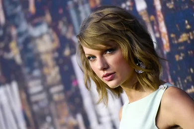 Download Wallpapers 2560x1440 Taylor Swift, Singer, Look ...