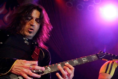 Download Wallpapers 3840x1200 Stryper, Guitars, Show, Light, Scene ...