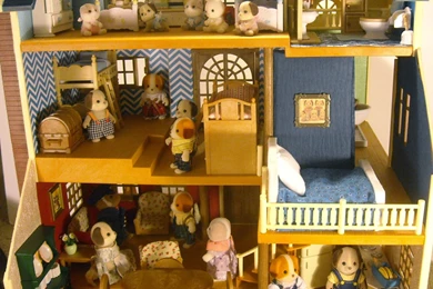 It's A Toy Blog: Calico Critters: Deluxe Village House