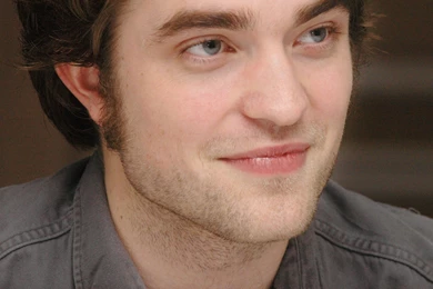 Robert Pattinson Wallpapers