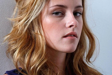 Download Bella Swan Wallpapers For Samsung Captivate