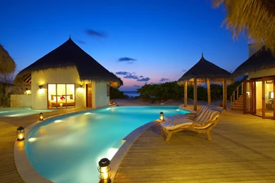 MALDIVES 5 STAR RESORT WALLPAPER   (