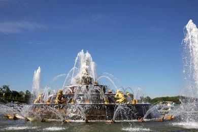 CHATEAU De VERSAILLES Palace France French Building Fountain ...