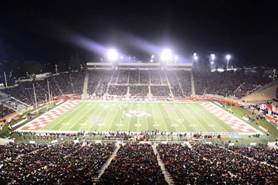 G5 Stadiums (Day 21/64) Fresno State's BullDog Stadium : CFB