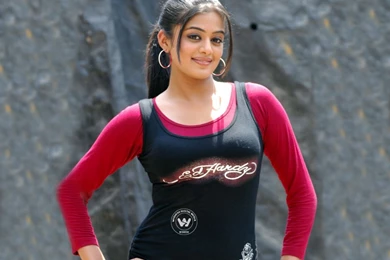 Priyamani New Wallpapers