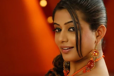 Priyamani HD Pics Download Free