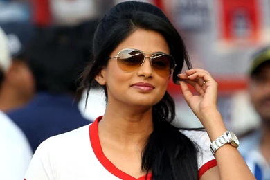 Priyamani In Sunglasses HD Images HD Wallpapers   Desktop Wallpapers