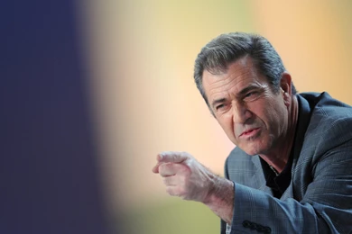 Download Wallpapers 1920x1080 Mel Gibson, Celebrity, Coat, Gesture ...