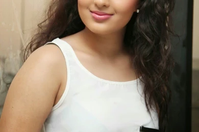 Nikesha Patel Hot Full Photo Gallery