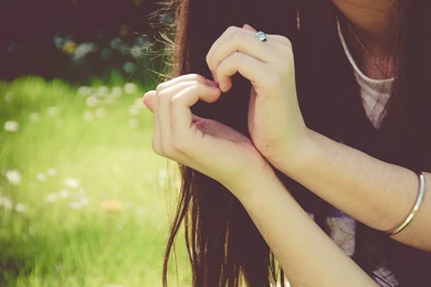 Mood Girl Heart Love Photo Wallpapers