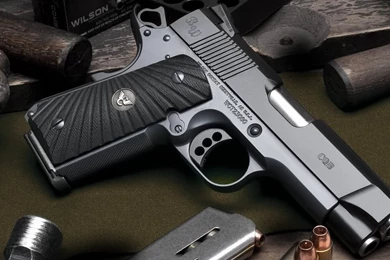 100 Pistol HD Wallpapers