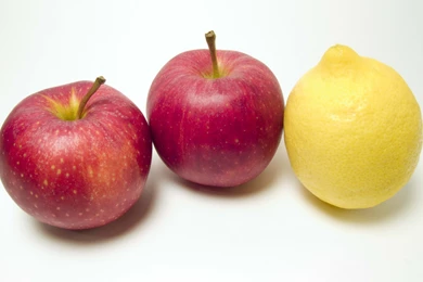 Download Wallpapers 3840x2400 Fruits, White Background, Apple ...