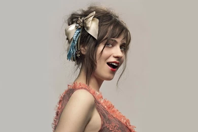 Zooey Deschanel HD Wallpapers And Backgrounds