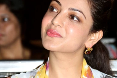 Kajal Agarwal High Quality Wallpapers 1366x768