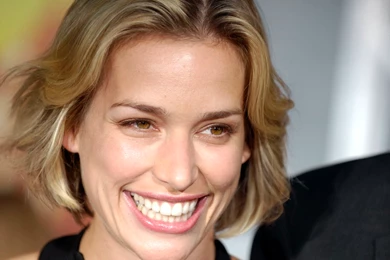 Piper Perabo HD Desktop Wallpapers