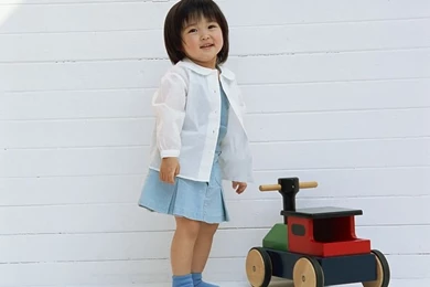 Cute Little Girl And Toy Car Wallpapers 11   Wallcoo.net