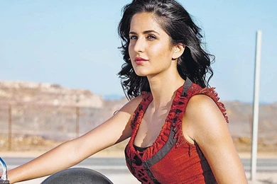 Katrina Kaif Wallpapers   (1024x768) : Janubaba.com