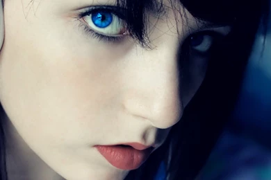 Music Girl Blue Eyes Headphones HD Wallpapers   Wallpapers Z