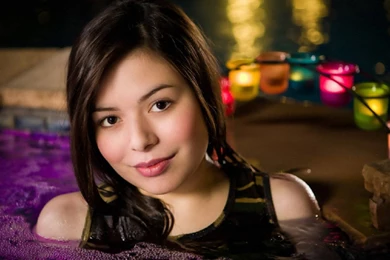 Miranda Cosgrove Image