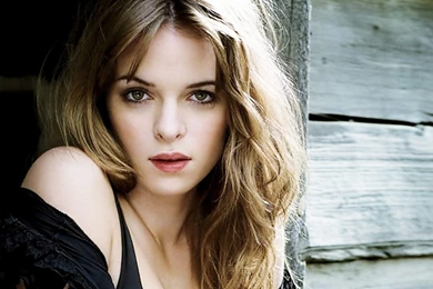 Danielle Panabaker Wallpapers