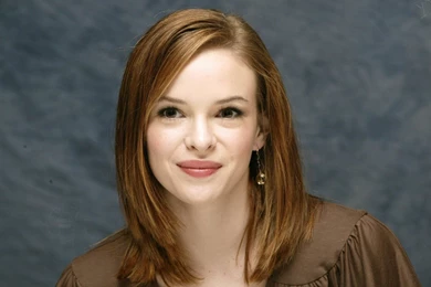 Danielle Panabaker Girl Hd Wallpapers