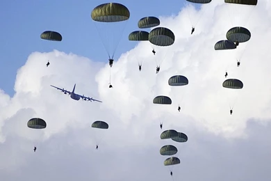 Miscellaneous: C130 Paradrop, Picture Nr. 25907