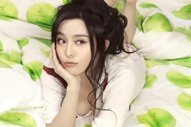 Cute Girls Wallpapers