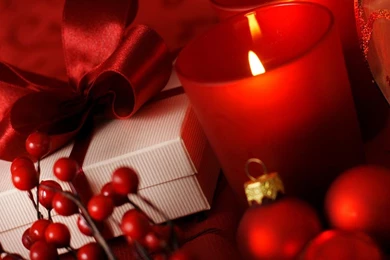 CHRISTMAS CANDLE WALLPAPER   (