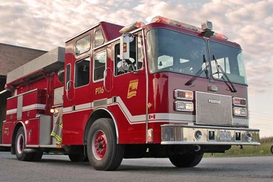 FIRETRUCK WALLPAPER   (