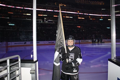 Chevron Captain Of The Game   Los Angeles Kings   Fanzone