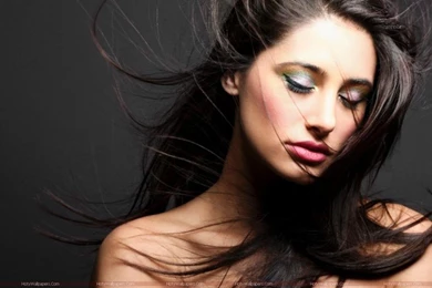 Nargis Fakri HD Wallpapers