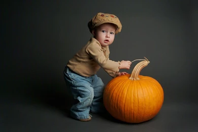 Baby Boy With Pumpkin － Person Wallpapers   Free Download ...